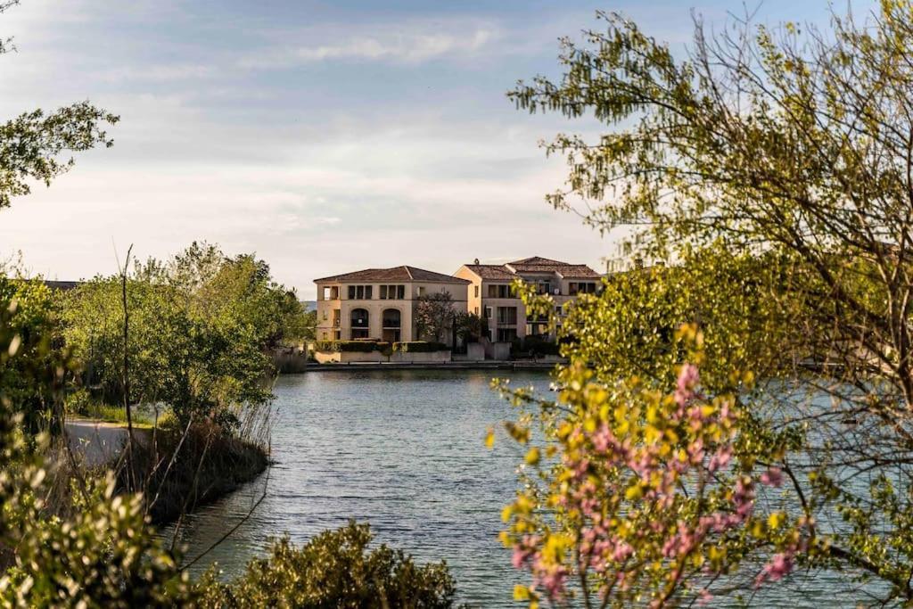 Magnifique Vue Lac Au Golf De Pont-Royal مالمور المظهر الخارجي الصورة